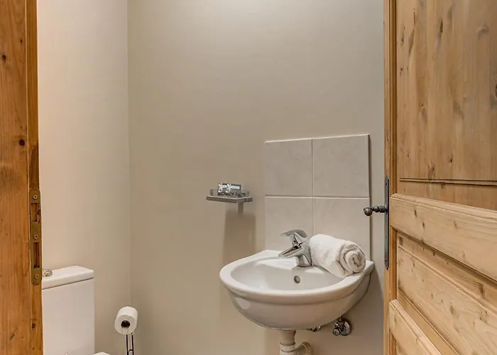 Staddon - Alpes Travel - - Sleeps 4-6 *