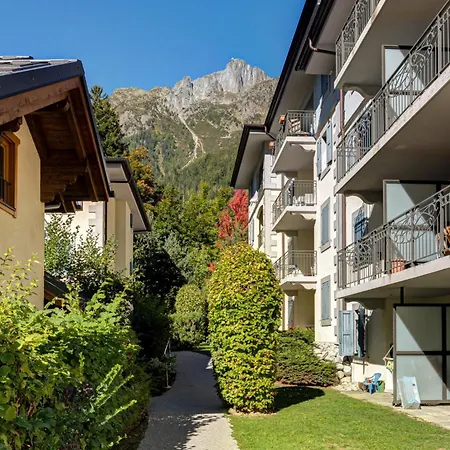 Apartment Staddon, Alpes Agency, Central Chamonix, Sleeps 4-6 *