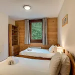 Apartment Staddon, Alpes Agency, Central Chamonix, Sleeps 4-6 * Chamonix