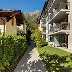 Apartment Staddon, Alpes Agency, Central Chamonix, Sleeps 4-6